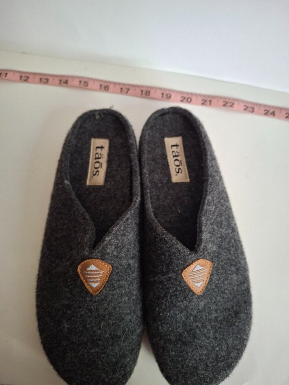 Taos Unisex slip on clogs